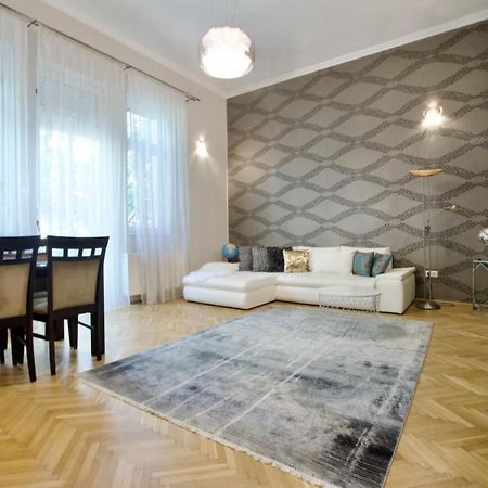 Premium Apartment By Hi5 - Lendvay Palace Budapest Exterior photo