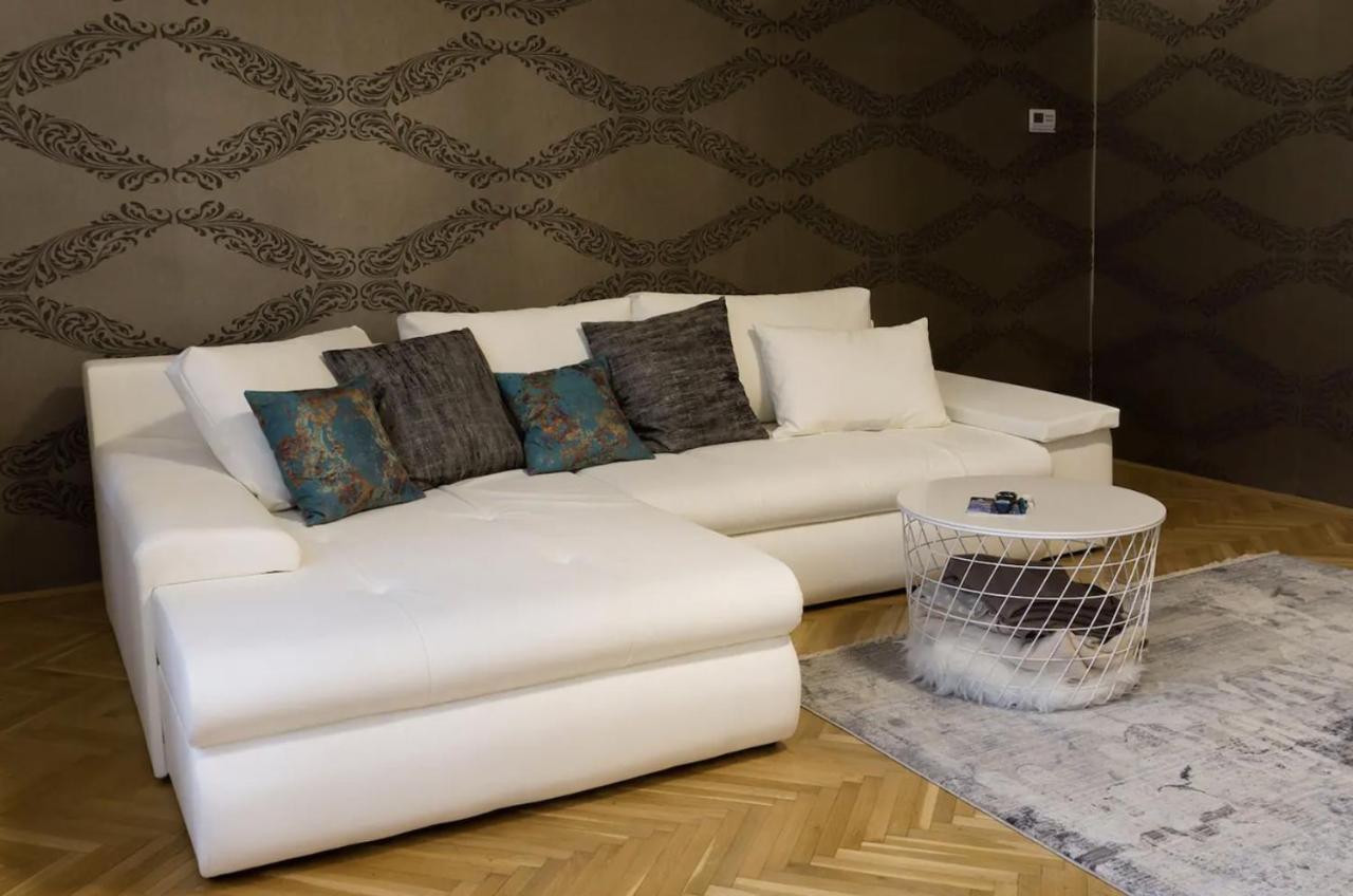 Premium Apartment By Hi5 - Lendvay Palace Budapest Exterior photo